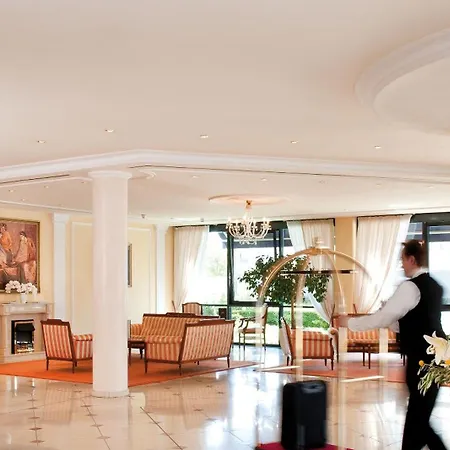 Victor's Residenz-hotel Hotel 4*