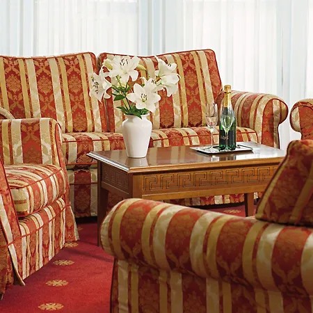 Victor's Residenz-hotel 4*