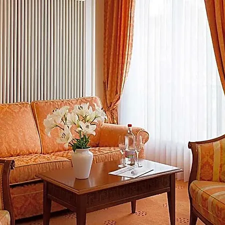 Ξενοδοχείο Victor's Residenz-hotel 4*