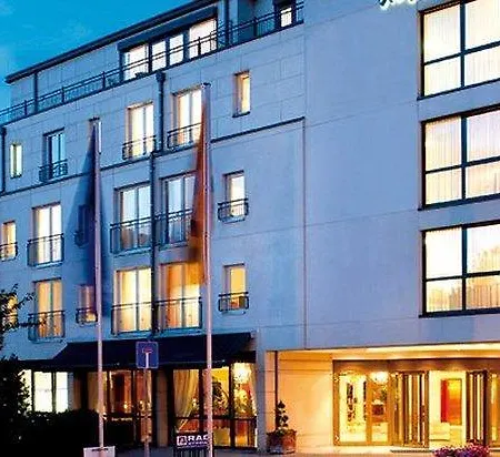 Victor's Residenz-hotel 4*