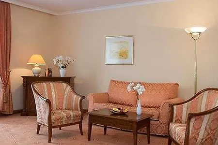 Hotel Victor's Residenz-hotel 4*